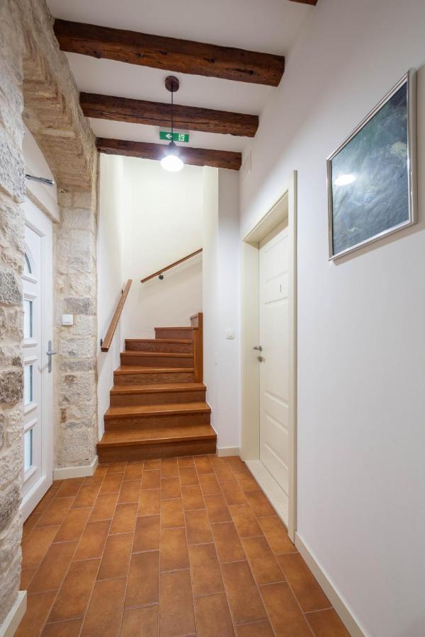 Stephane Vibe Apartment *