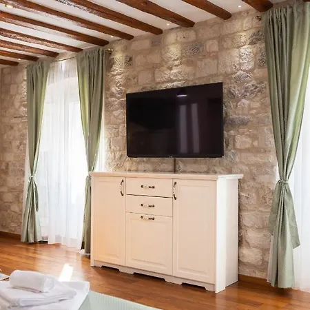 Stephane City Vibe Suites Trogir Exterior photo